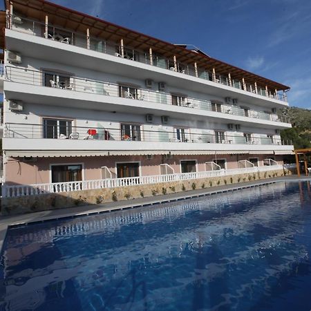 Hotel Riviera Borsh Buitenkant foto